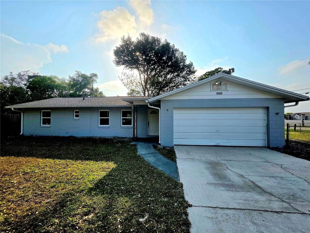 2932 E AHERN DRIVE, Orlando, FL 32817