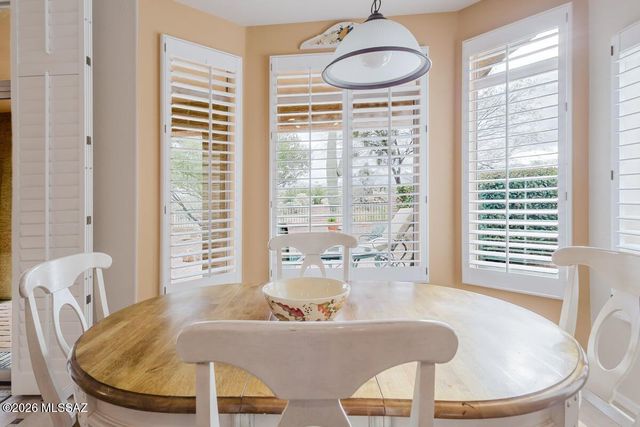 1020 N Rams Head Road, Green Valley, AZ 85614