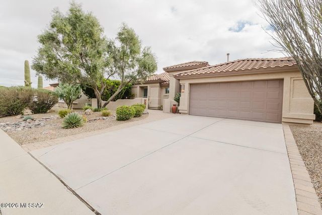 1020 N Rams Head Road, Green Valley, AZ 85614