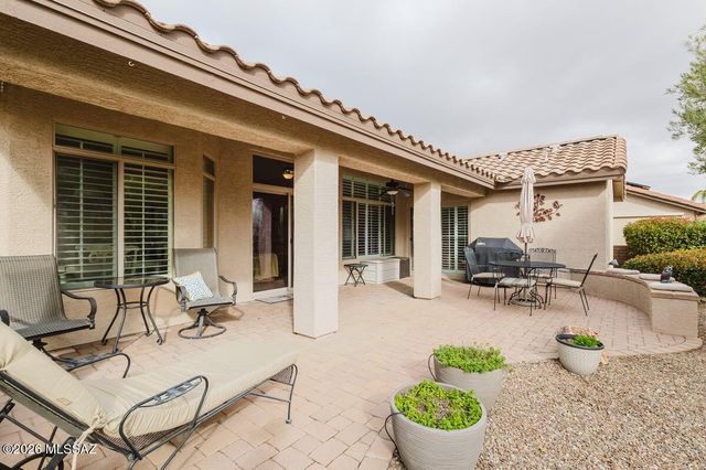 1020 N Rams Head Road, Green Valley, AZ 85614