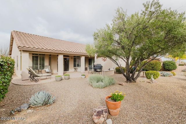 1020 N Rams Head Road, Green Valley, AZ 85614