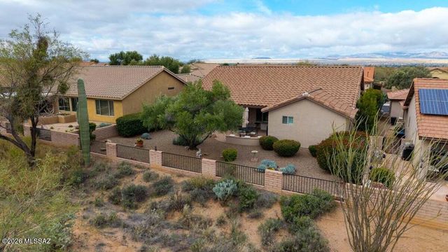 1020 N Rams Head Road, Green Valley, AZ 85614