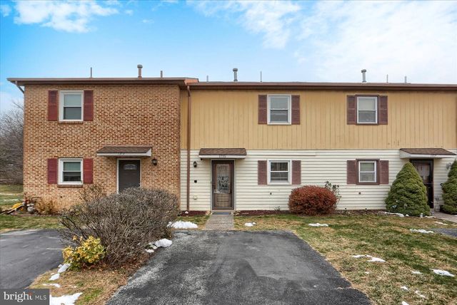 1715 ENGLISH DR, Mechanicsburg, PA 17055