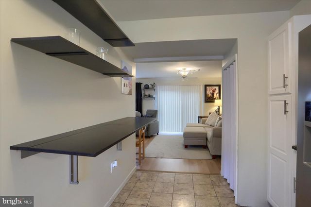 1715 ENGLISH DR, Mechanicsburg, PA 17055