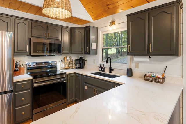 120 Brookhaven Trail, Blue Ridge, GA 30513