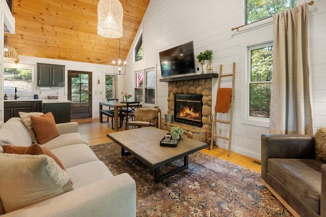 120 Brookhaven Trail, Blue Ridge, GA 30513