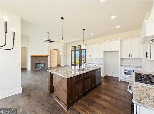 151 Palisade Drive, Rydal, GA 30171