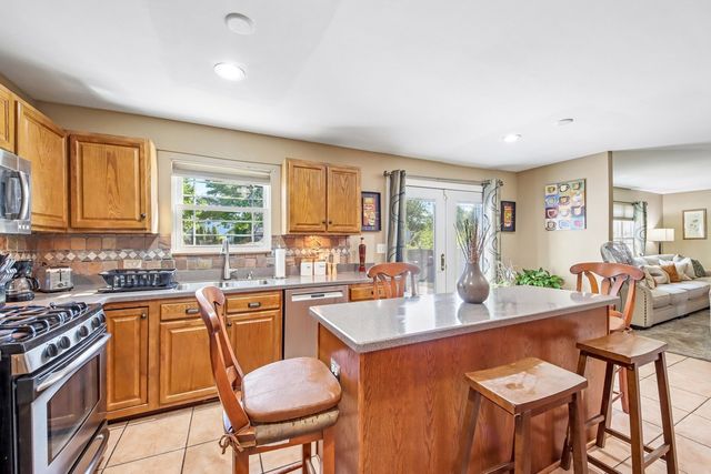 1708 Sunshine Lane, Zion, IL 60099