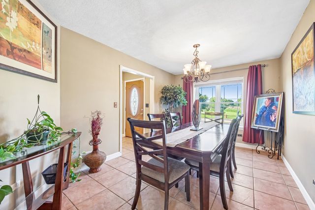 1708 Sunshine Lane, Zion, IL 60099