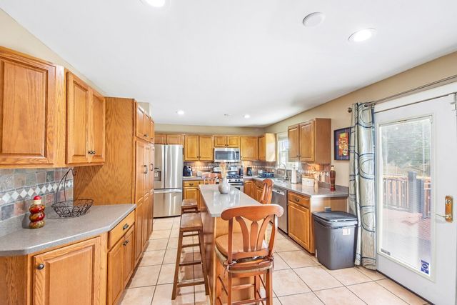 1708 Sunshine Lane, Zion, IL 60099