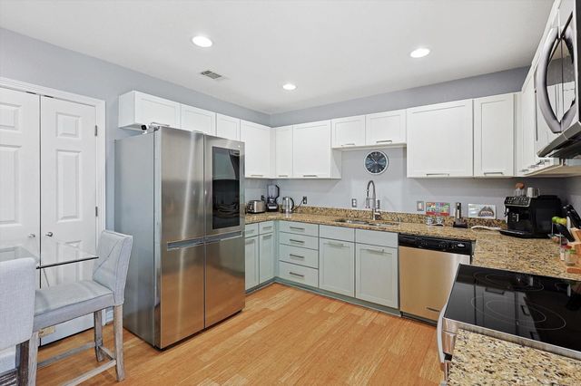 2722 Knight Street 232A, Dallas, TX 75219