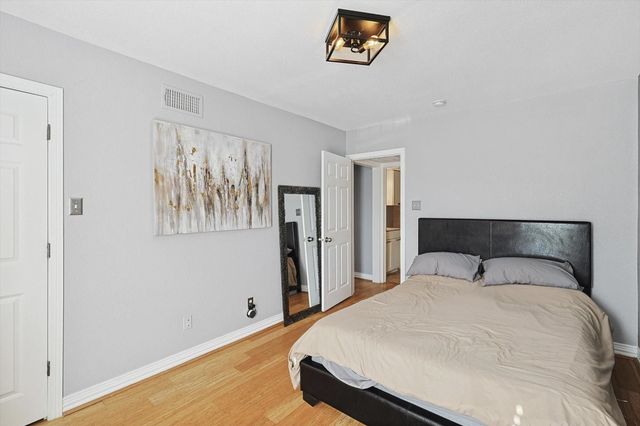 2722 Knight Street 232A, Dallas, TX 75219