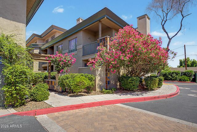 815 E ROSE Lane 116, Phoenix, AZ 85014