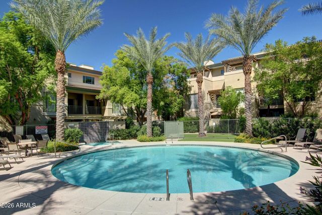 815 E ROSE Lane 116, Phoenix, AZ 85014
