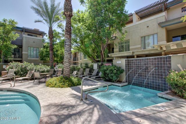 815 E ROSE Lane 116, Phoenix, AZ 85014