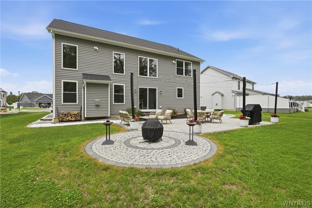13 Canalview Terrace, Amherst, NY 14228