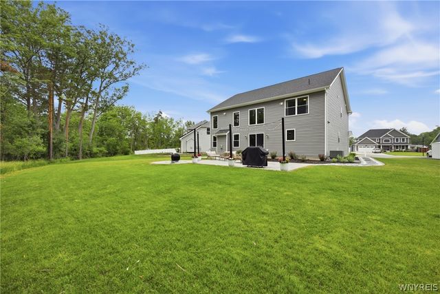 13 Canalview Terrace, Amherst, NY 14228