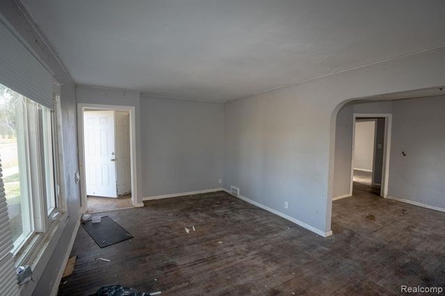 9321 Grandmont Avenue, Detroit, MI 48228