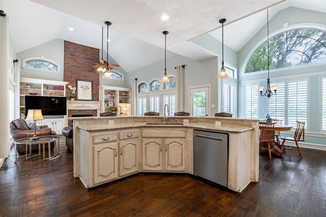 1313 Pecos Drive, Southlake, TX 76092