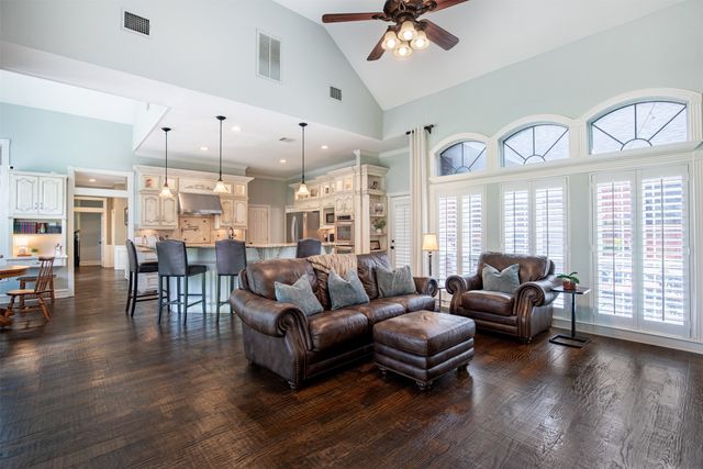 1313 Pecos Drive, Southlake, TX 76092