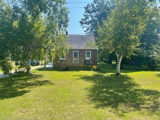 20375 Sumpter Road, Belleville, MI 48111