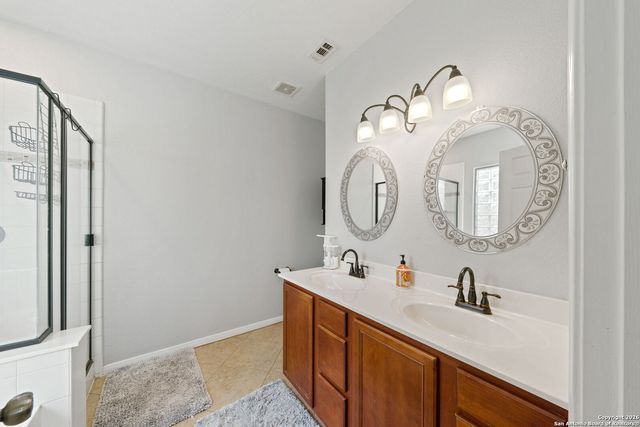 6017 Scenic Links, Schertz, TX 78108