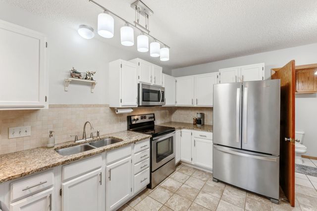 12857 Echo Lane, Apple Valley, MN 55124