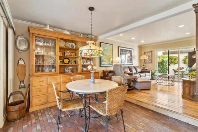 1377 Camino Teresa, Solana Beach, CA 92075