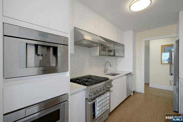 6 Horizon Road 2602, Fort Lee, NJ 07024