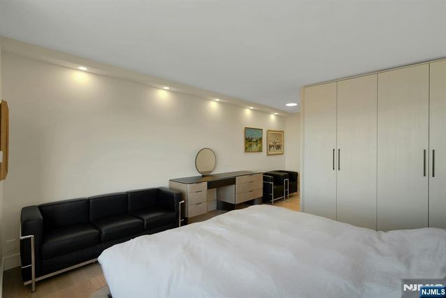 6 Horizon Road 2602, Fort Lee, NJ 07024