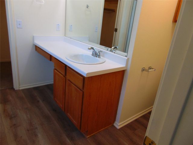 1000 Kenneys WAY, Round Rock, TX 78665