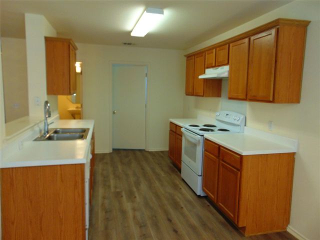 1000 Kenneys WAY, Round Rock, TX 78665