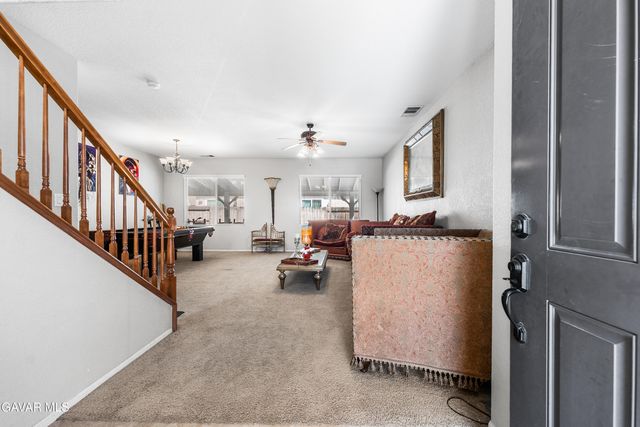 3025 Summer Breeze Avenue, Rosamond, CA 93560