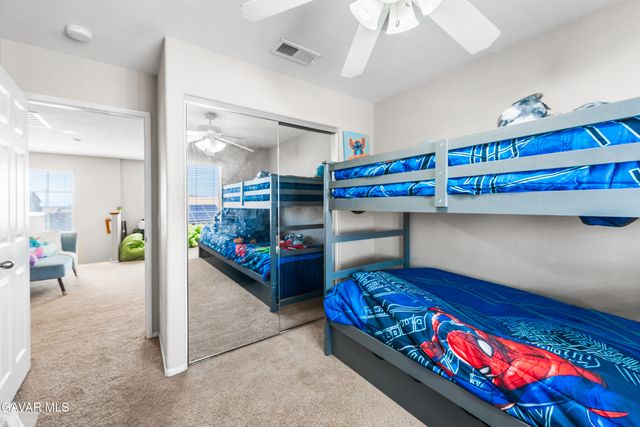 3025 Summer Breeze Avenue, Rosamond, CA 93560