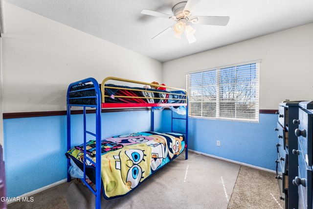 3025 Summer Breeze Avenue, Rosamond, CA 93560