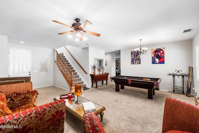 3025 Summer Breeze Avenue, Rosamond, CA 93560