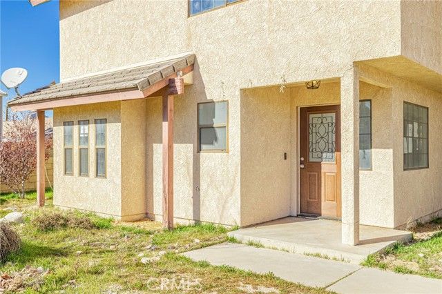 4835 W Avenue M6, Lancaster, CA 93536