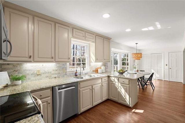 1098 Princeton NE Walk, Marietta, GA 30068