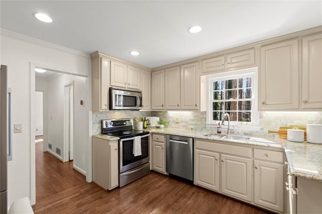 1098 Princeton NE Walk, Marietta, GA 30068