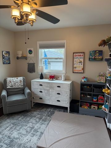 949 Kenyon Street, Downers Grove, IL 60516