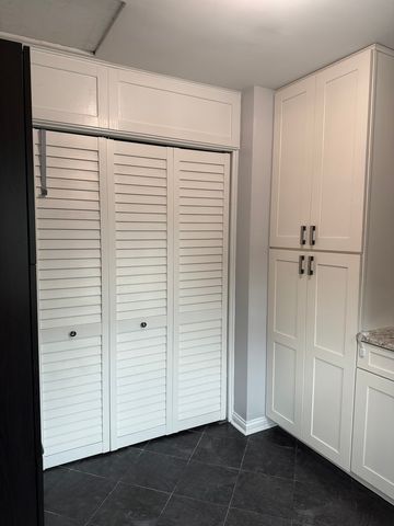 949 Kenyon Street, Downers Grove, IL 60516