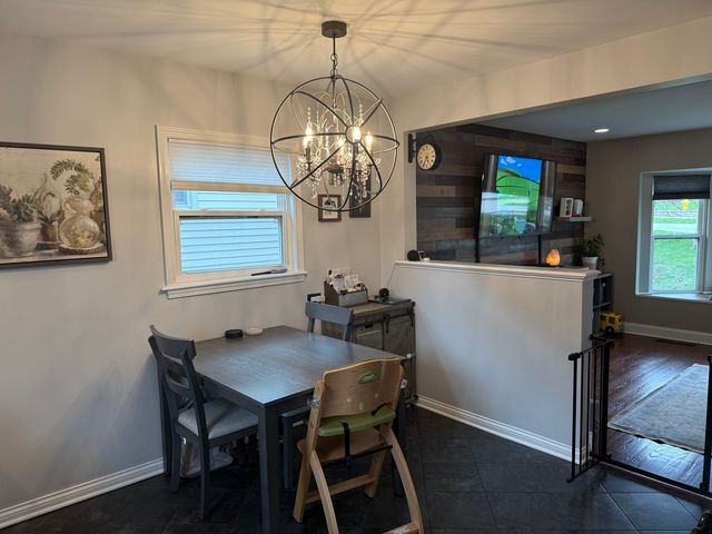 949 Kenyon Street, Downers Grove, IL 60516