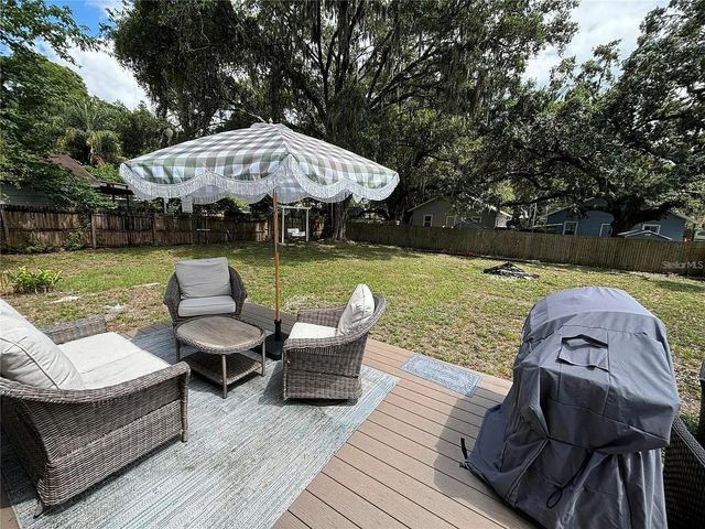 2007 E HENRY AVENUE, Tampa, FL 33610