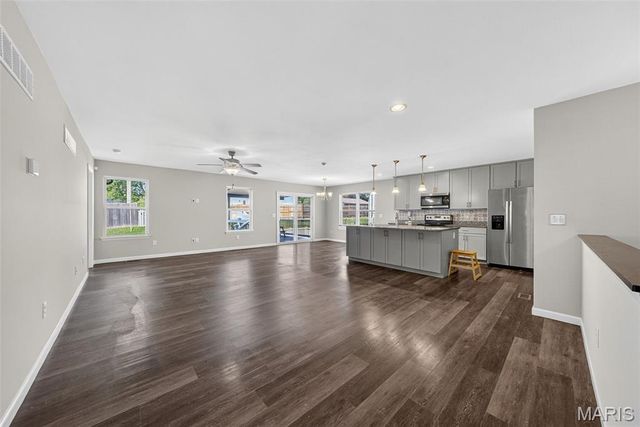 9507 Forman View Drive, St Louis, MO 63123