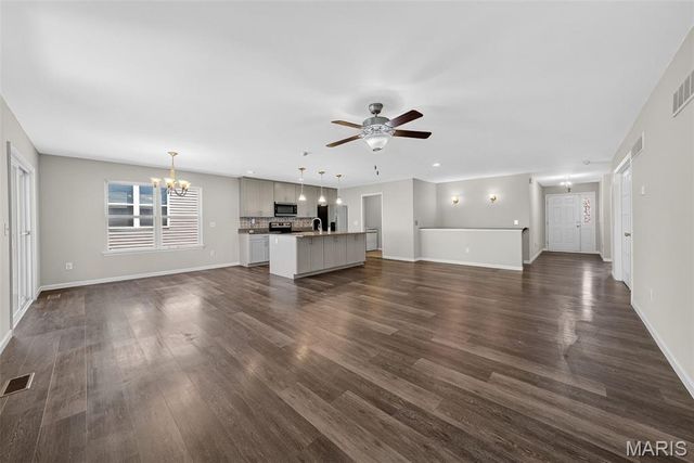 9507 Forman View Drive, St Louis, MO 63123