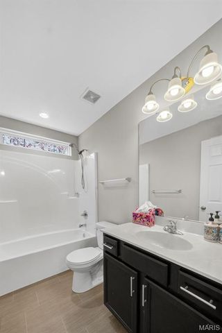 9507 Forman View Drive, St Louis, MO 63123