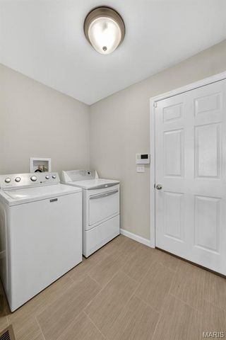 9507 Forman View Drive, St Louis, MO 63123