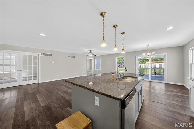 9507 Forman View Drive, St Louis, MO 63123