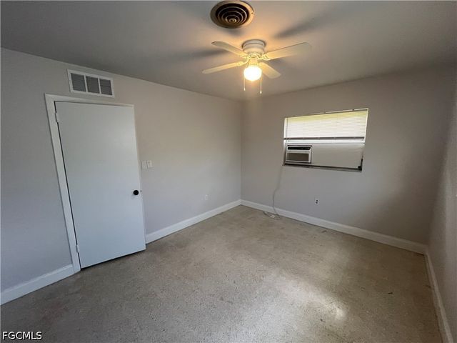 2031 Maravilla CIR, Fort Myers, FL 33901
