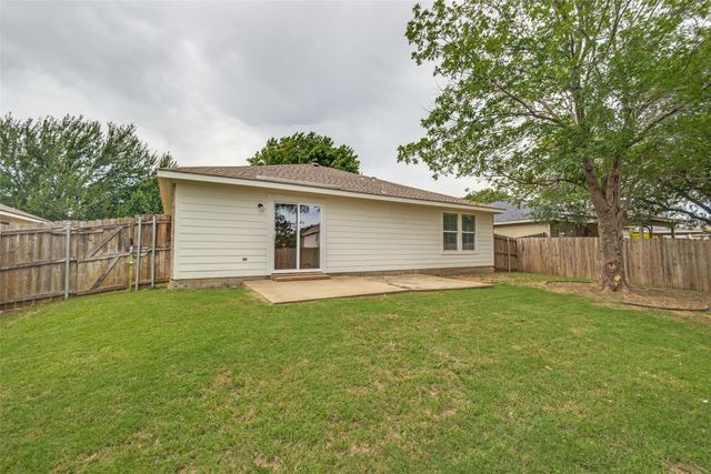 2208 Lookout Lane, Denton, TX 76207
